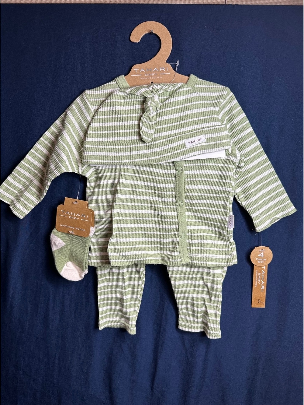 Tahari Baby Green and White Striped 3-Piece Set with Socks Size 4